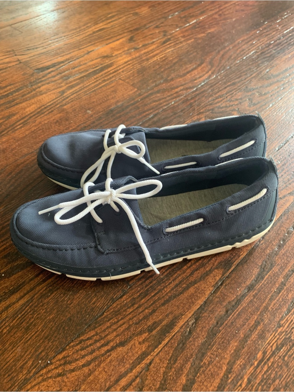 Clarks Cloudsteppers Navy Convas Boat Shoes women’s Size 7.5 with White Laces
